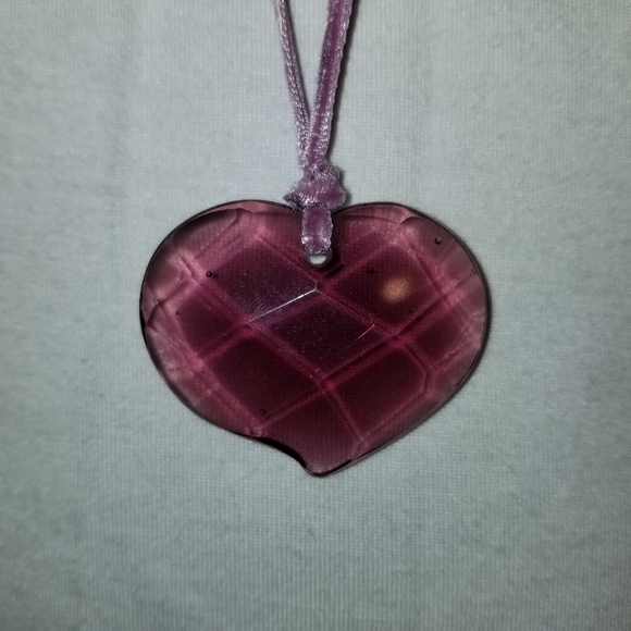858 NWT Heart on a String "Amethyst" Glass Necklace - Picture 6 of 13